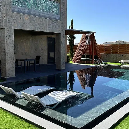 Casa Mia Luxury Villa *